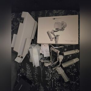 DJI RS 4 Mini Combo - Gray